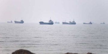 US and Iran exchange more strikes as tensions boil over in the Strait of Hormuz